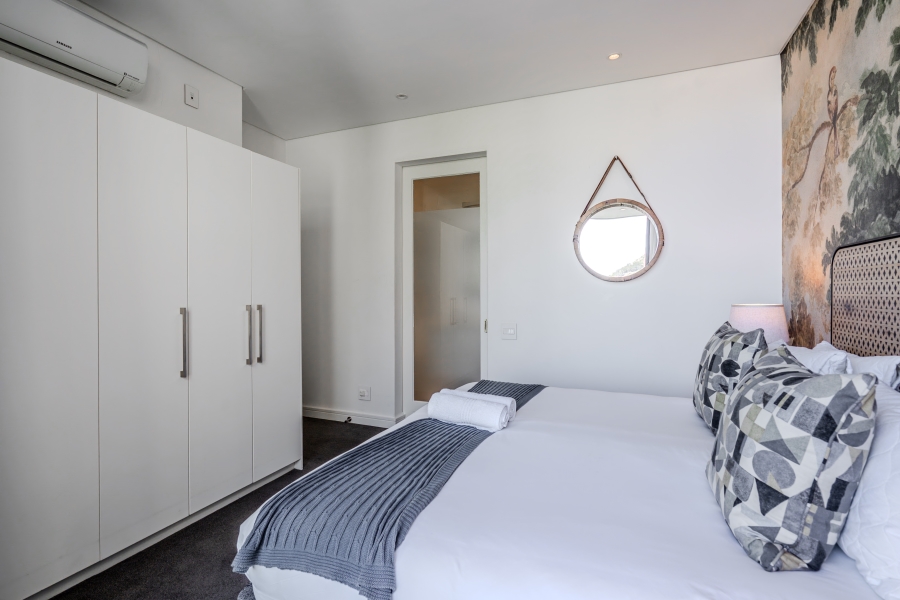 3 Bedroom Property for Sale in Sea Point Western Cape
